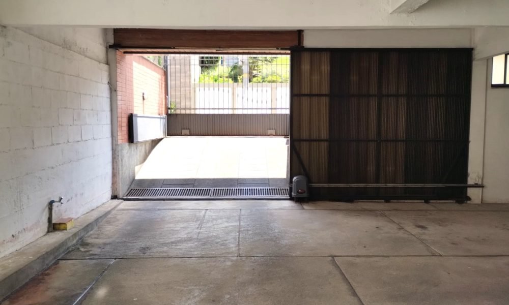 Apartamento 5 entrada garagem