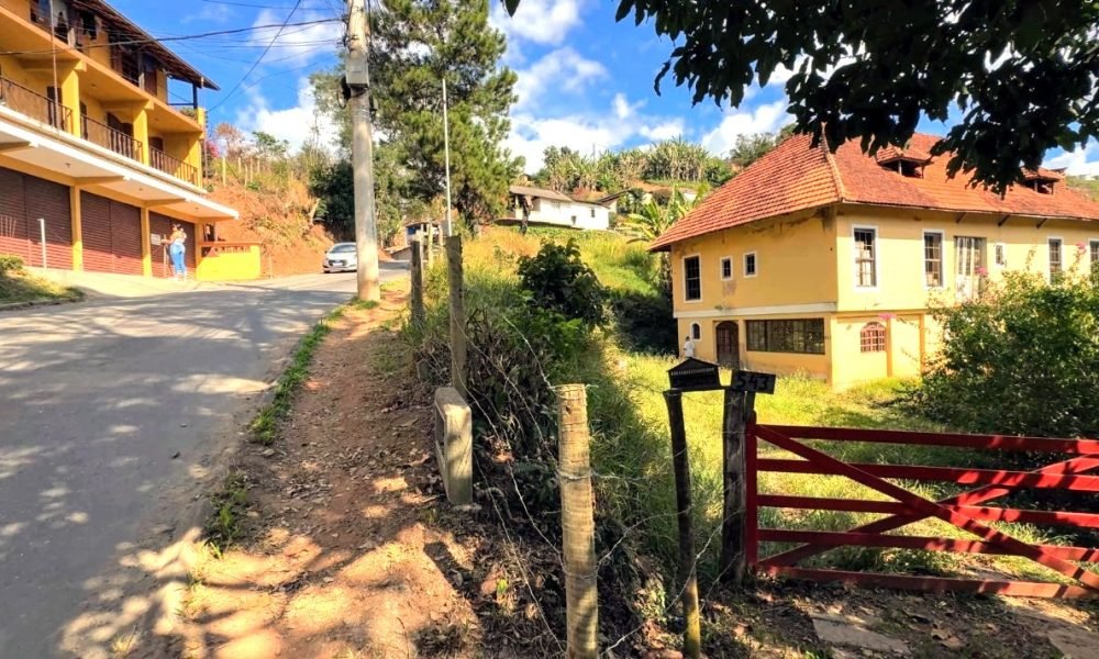 Casa 37 portão