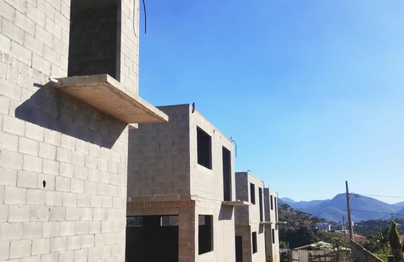 Casa Condomínio 47 corredor entrada